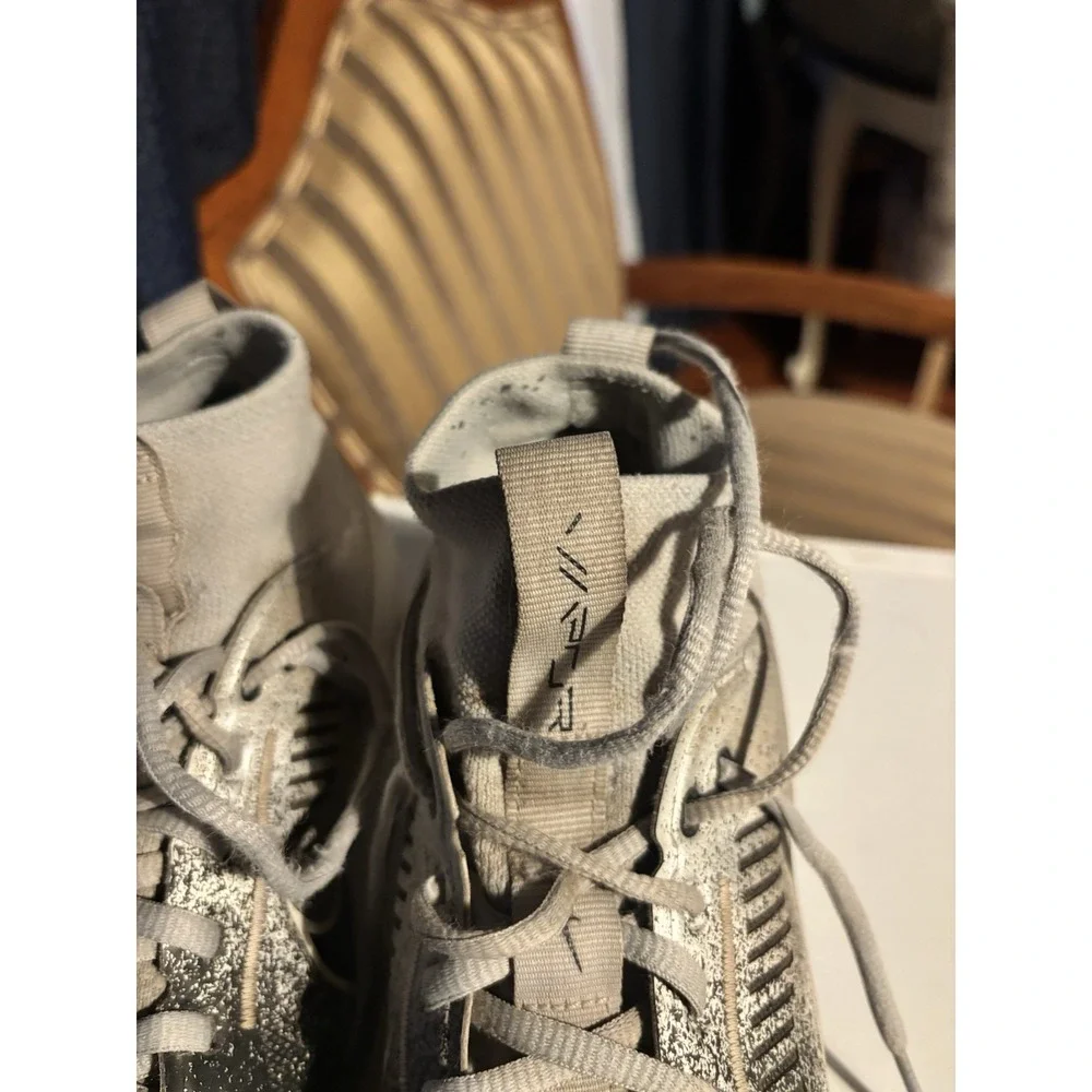 Nike product pair